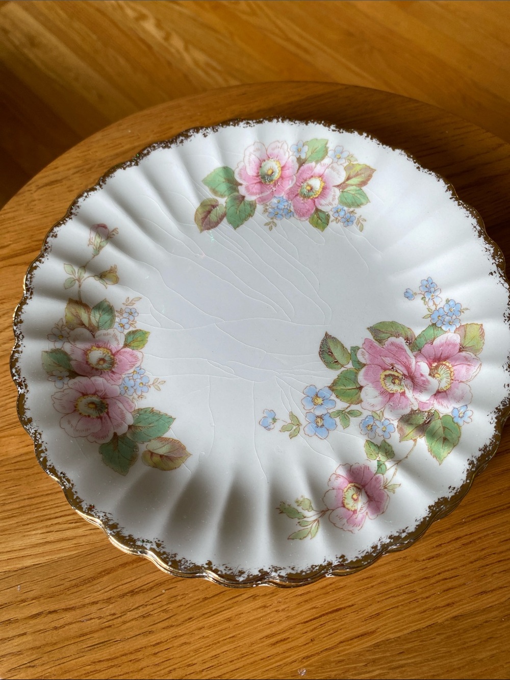Vtg Limoge China Rose Scalloped 7 1/4” Dessert/Bread/Salad Plates set of 8 - Picture 9 of 13